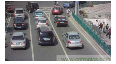 如何在車流涌動的道路上運用監控系統？